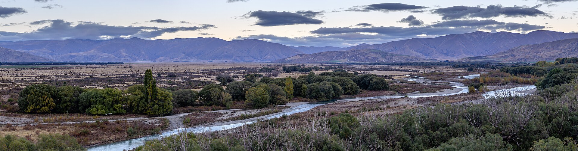 New Zealand landscape mountains